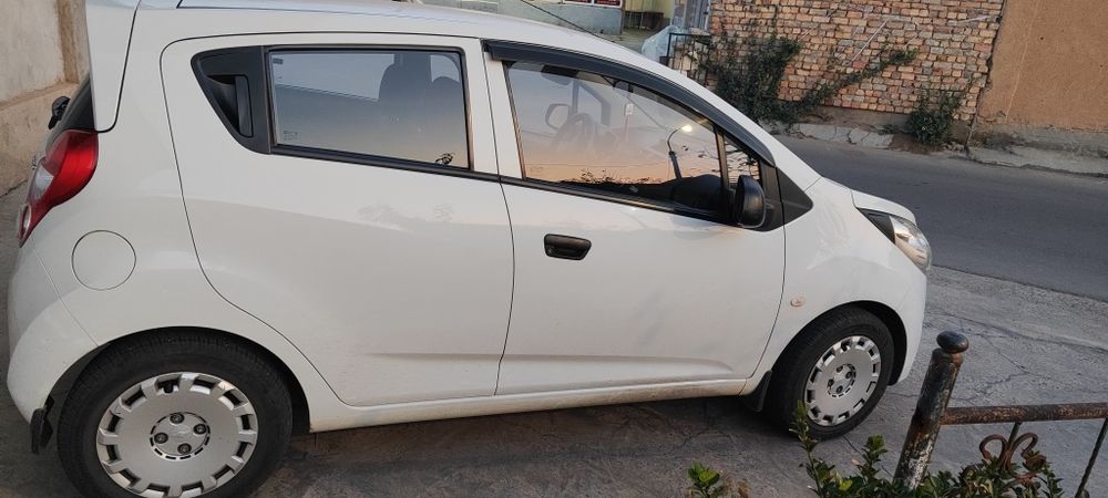 Spark  Chevrolet