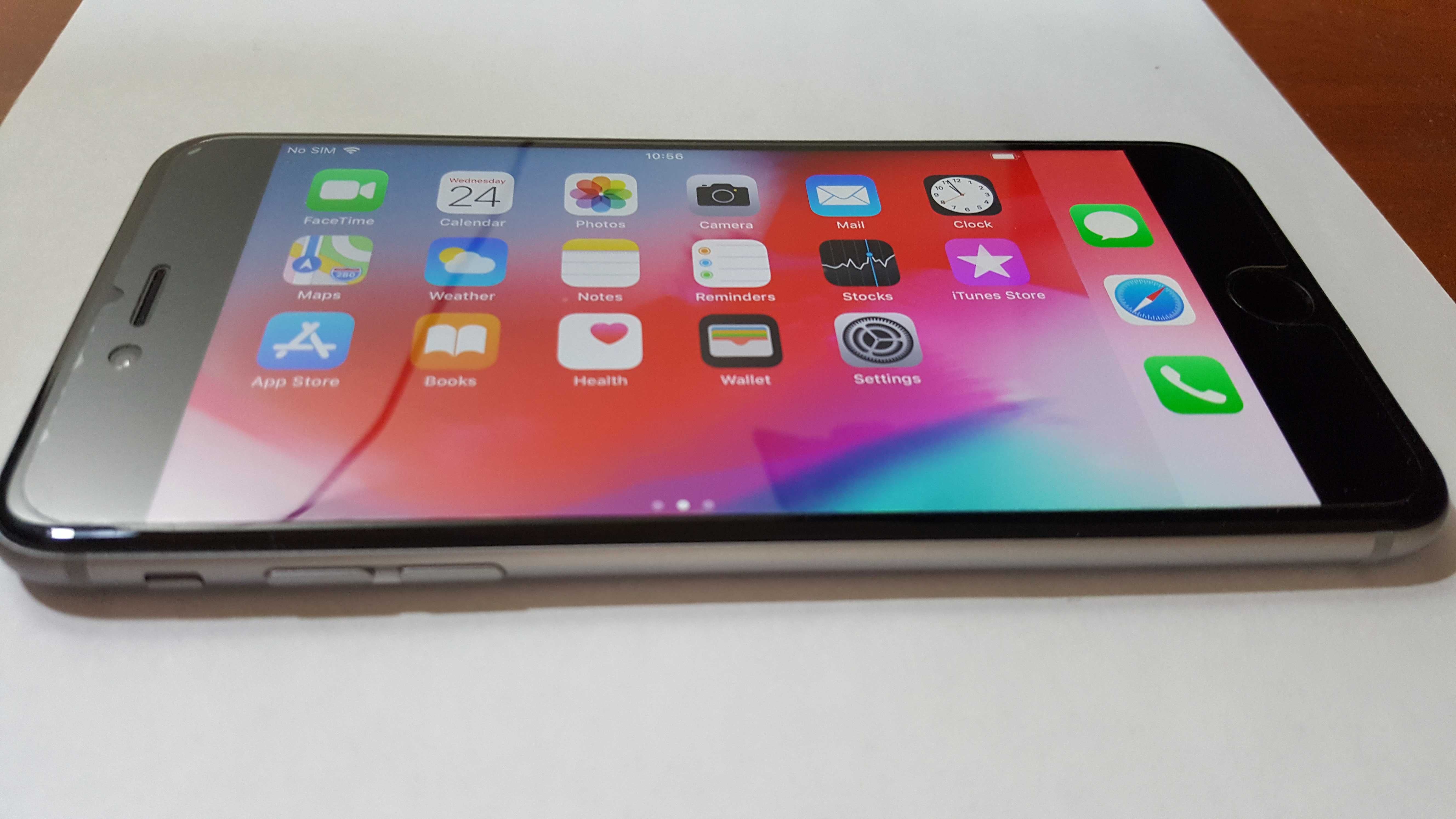 iPhone 6 Plus, идеальное состояние, 2 чехла в подарок