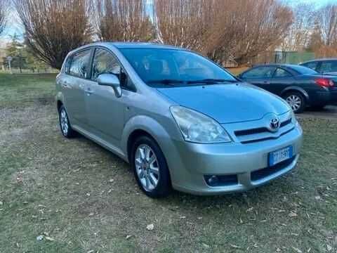 Toyota Corolla Verso 2.2d4d На  Части !!!