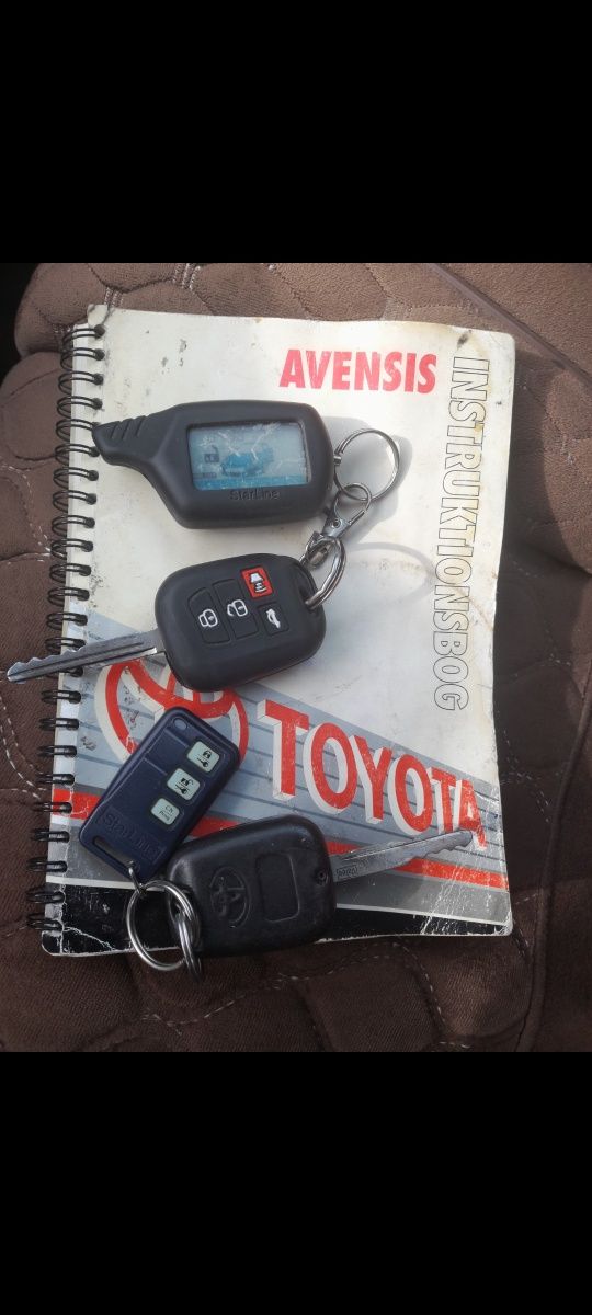 Продам  Toyota Avensis