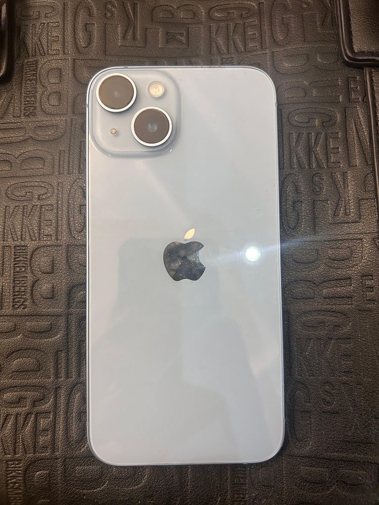 Продаю Iphone 14