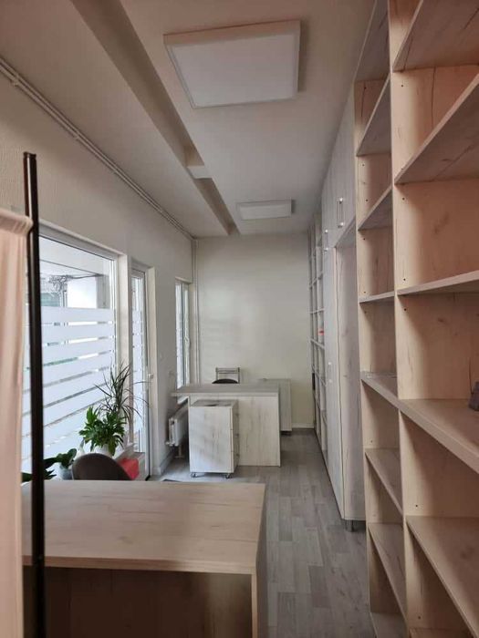 Inchiriez spatiu comercial zona Palas