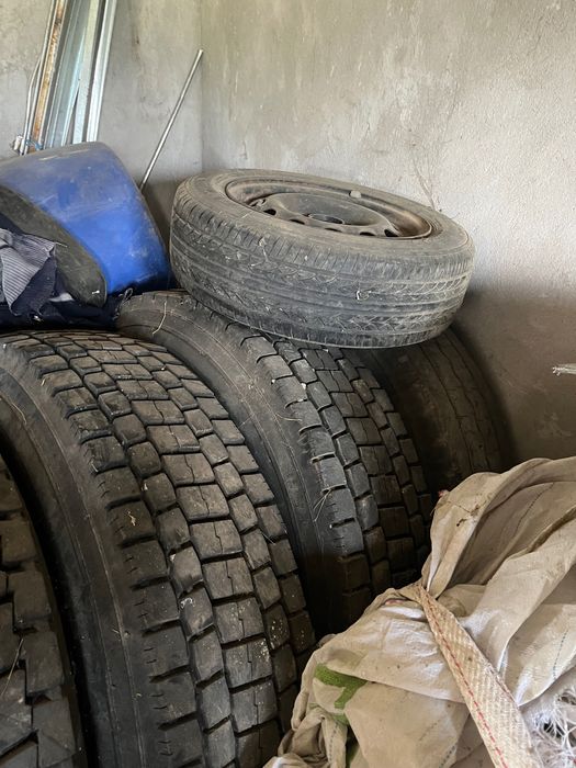 Гуми 315/80 R22.5