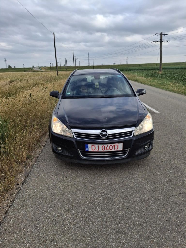 Vând Opel astra h 1.9