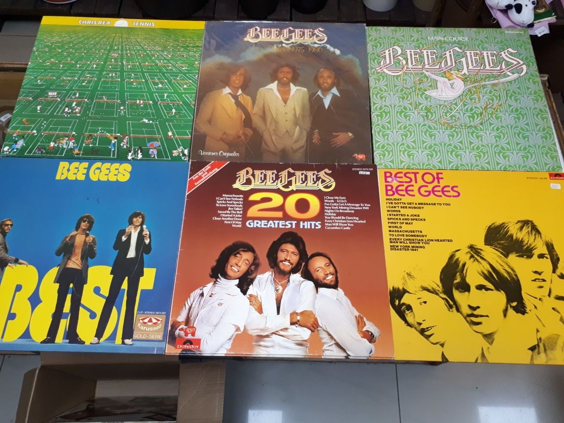 пластинки ABBA, Beatles и т.д.