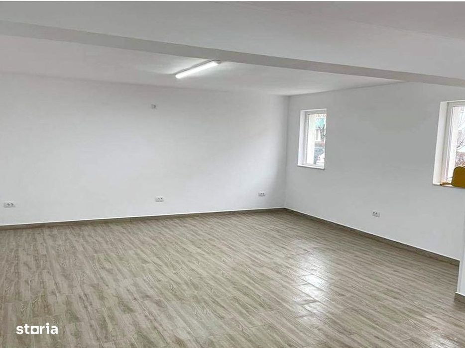 Spatiu comercial si casa Rasnov