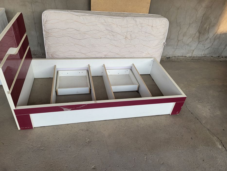 Detskiy krovat sostiyaniyasi zor