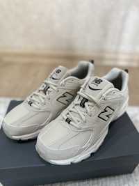 Продам New Balance 530