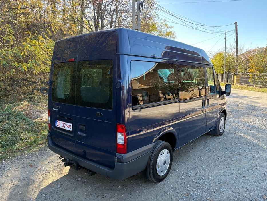 Ford transit 2011 8+1