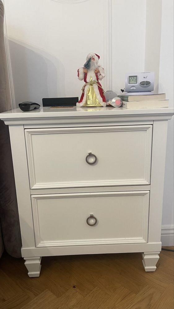 Vand mobilier neoclasic alb, lemn masiv