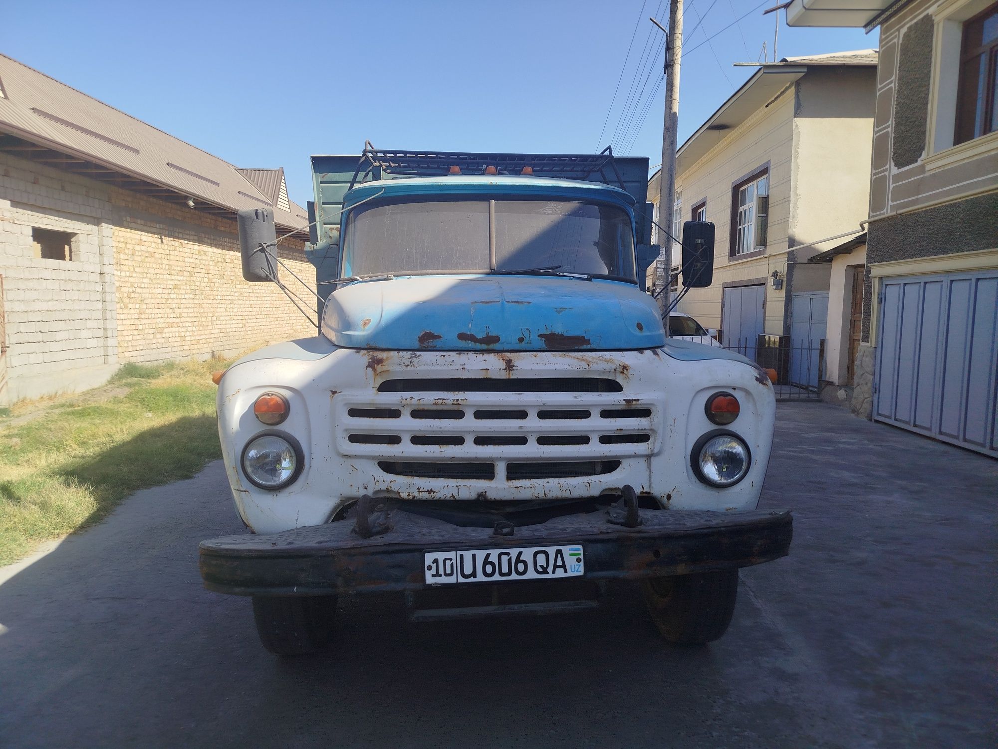 Zil sotiladi 4ta balon qo'yish kerak qolgani yaxshi holatda