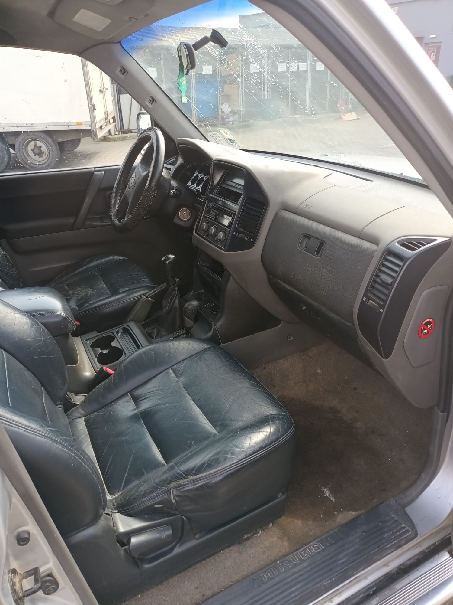 Mitsubishi pajero 4x4 an 2001