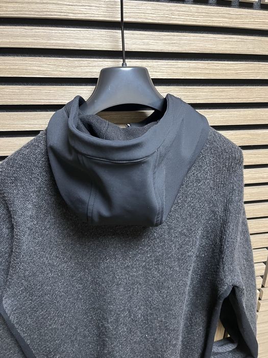 Hugo Boss : Хибридно яке с вълна размер М / Оригинал