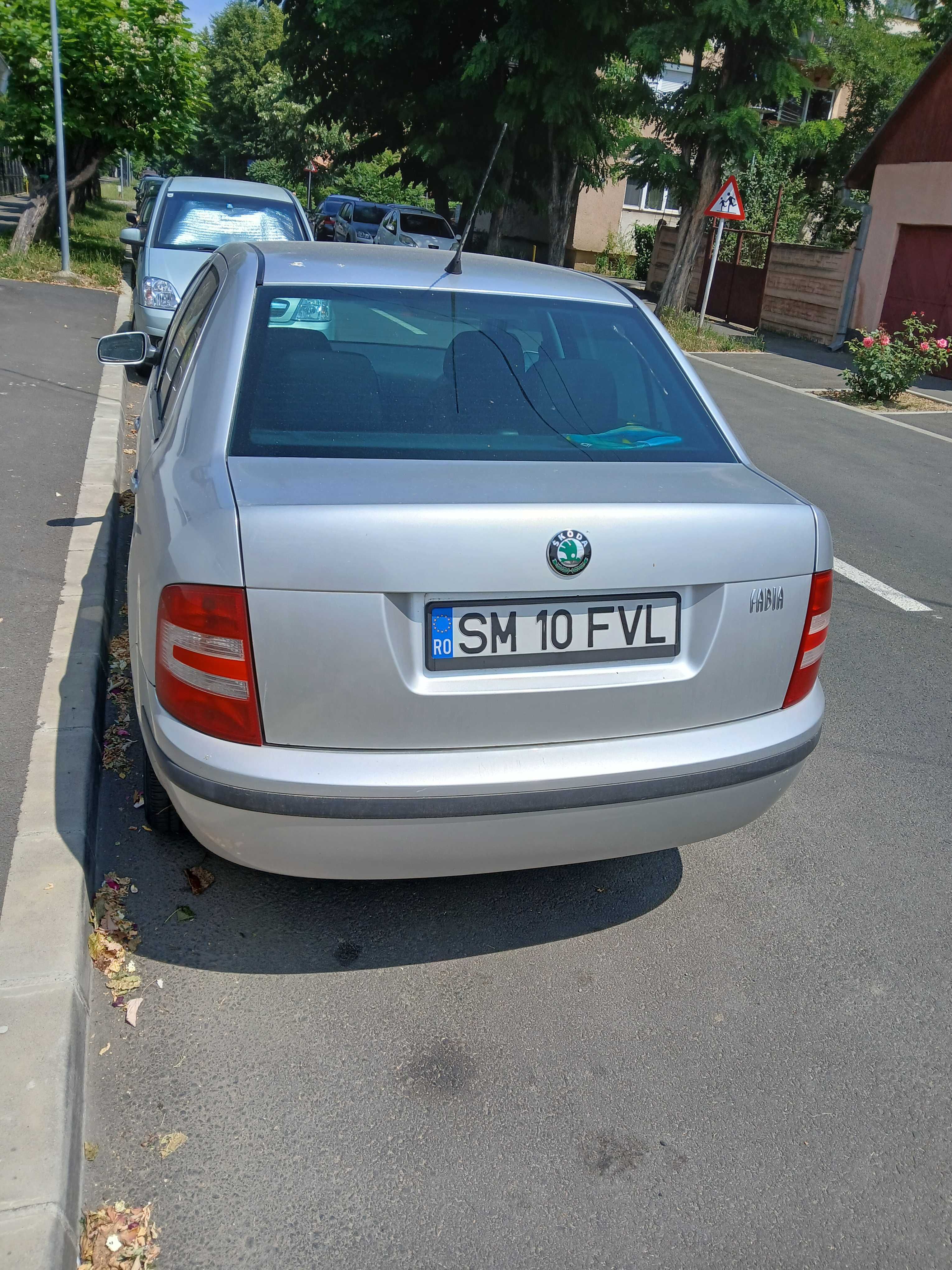Vand Skoda Fabia 2008 1,2 benzina 179000 km stare buna de functionare.