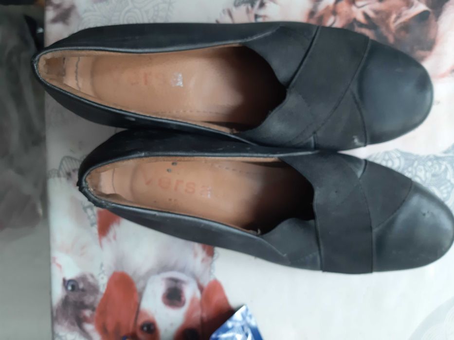 Всички обувки 39 номер по 5лв Бели кариока 37н 8лв