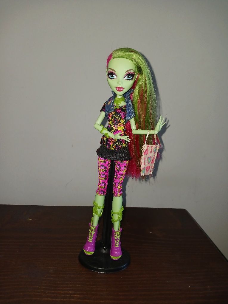 Кукла Monster high Venus mcflytrap
