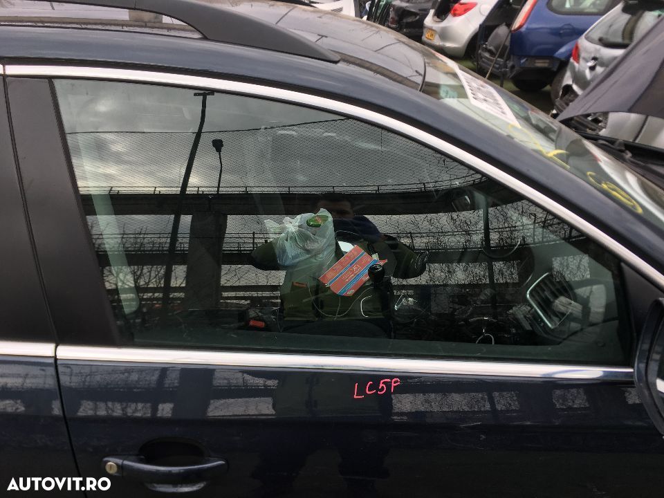 Geam Usa / Portiera Dreapta Fata VW Golf 6 Variant / Break / Combi 2008 - 2013