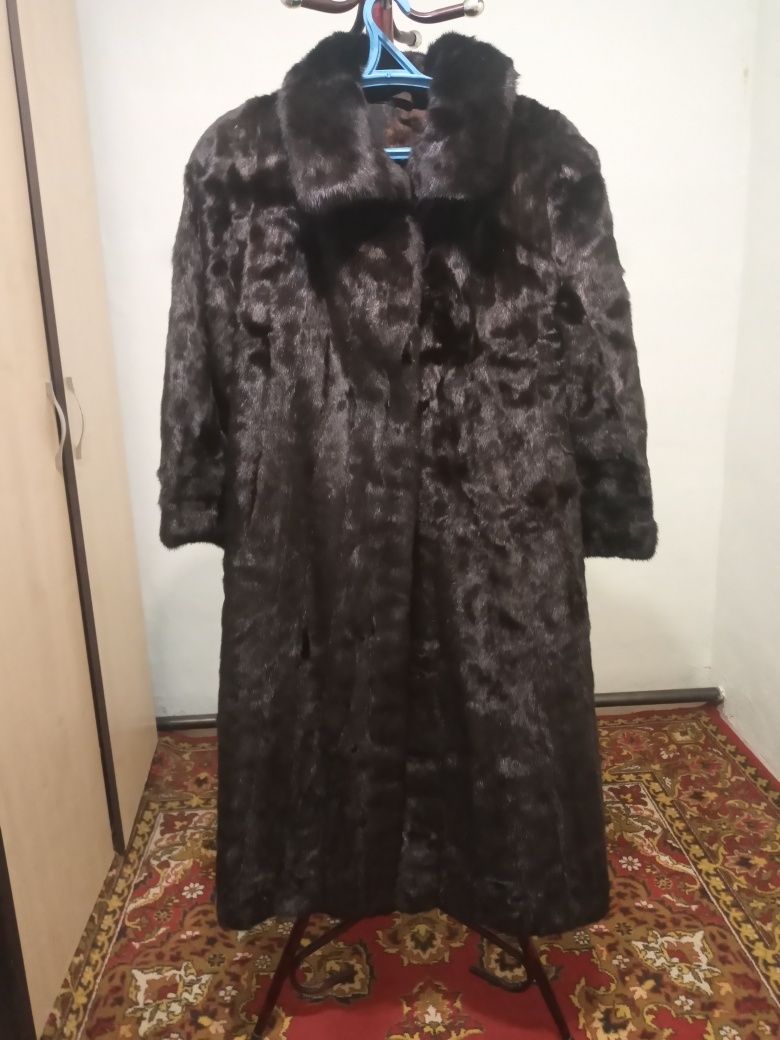Продам норковую шубу