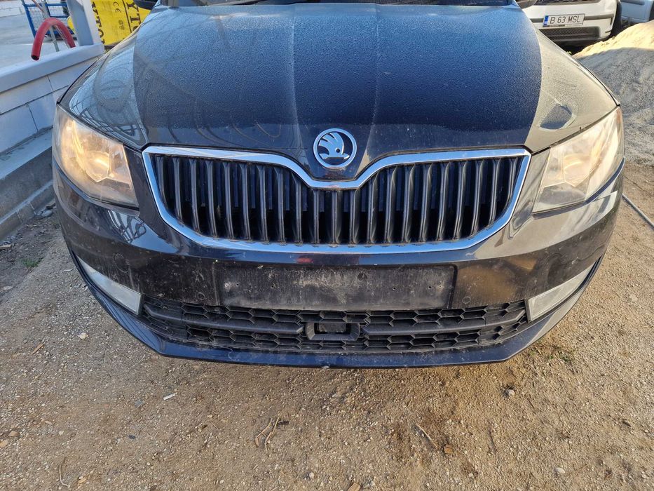 Fata completa Skoda Octavia 3 neagra negru bot complet Skoda Octa LF9R