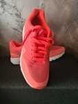 Pantofi sport noi