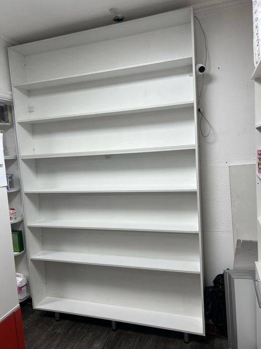 Продам полки в отличном состоянии