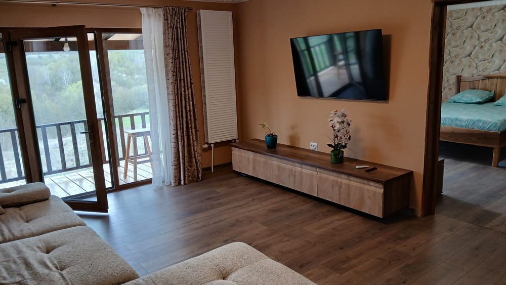 Cabana Ene Rm.Vâlcea str. Poienari nr 13 a