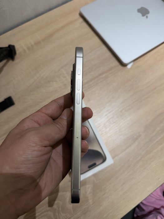 I phone 15 pro max 256 GB