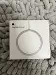 Безжично зарядно MagSafe