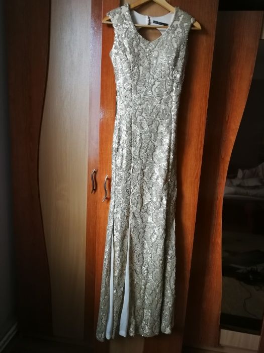 Rochie de seara cu paiete aurii mat, măr. 36.