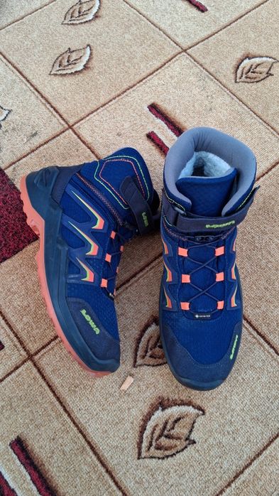 Bocanci Lowa trekking