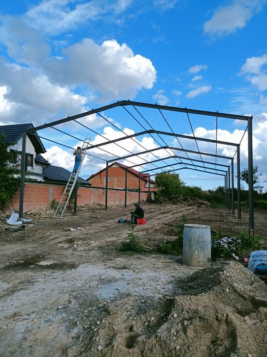 Vând hală metalică 10 m cu 40 cu 4 m