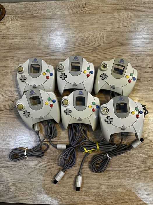 Sega Dreamcast gamepads, джойстики и клавиатура