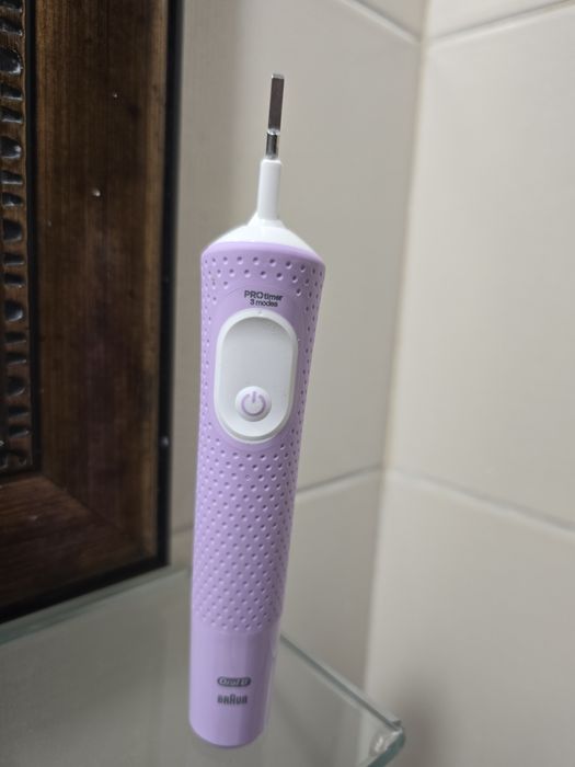 ORAL B VITALITY PRO Електрическа четка лилава