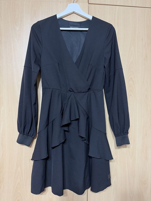 Черна рокля Negative M