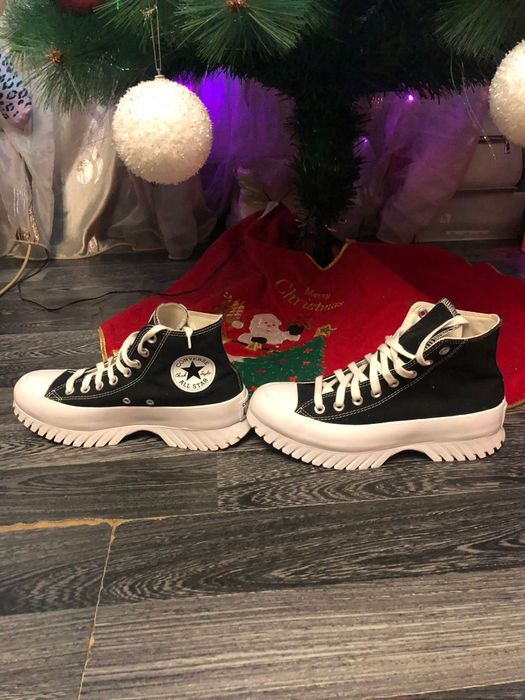 Sneaker inalt'Chuck Taylar All Star Lugged 2.0' Converse pe Negru