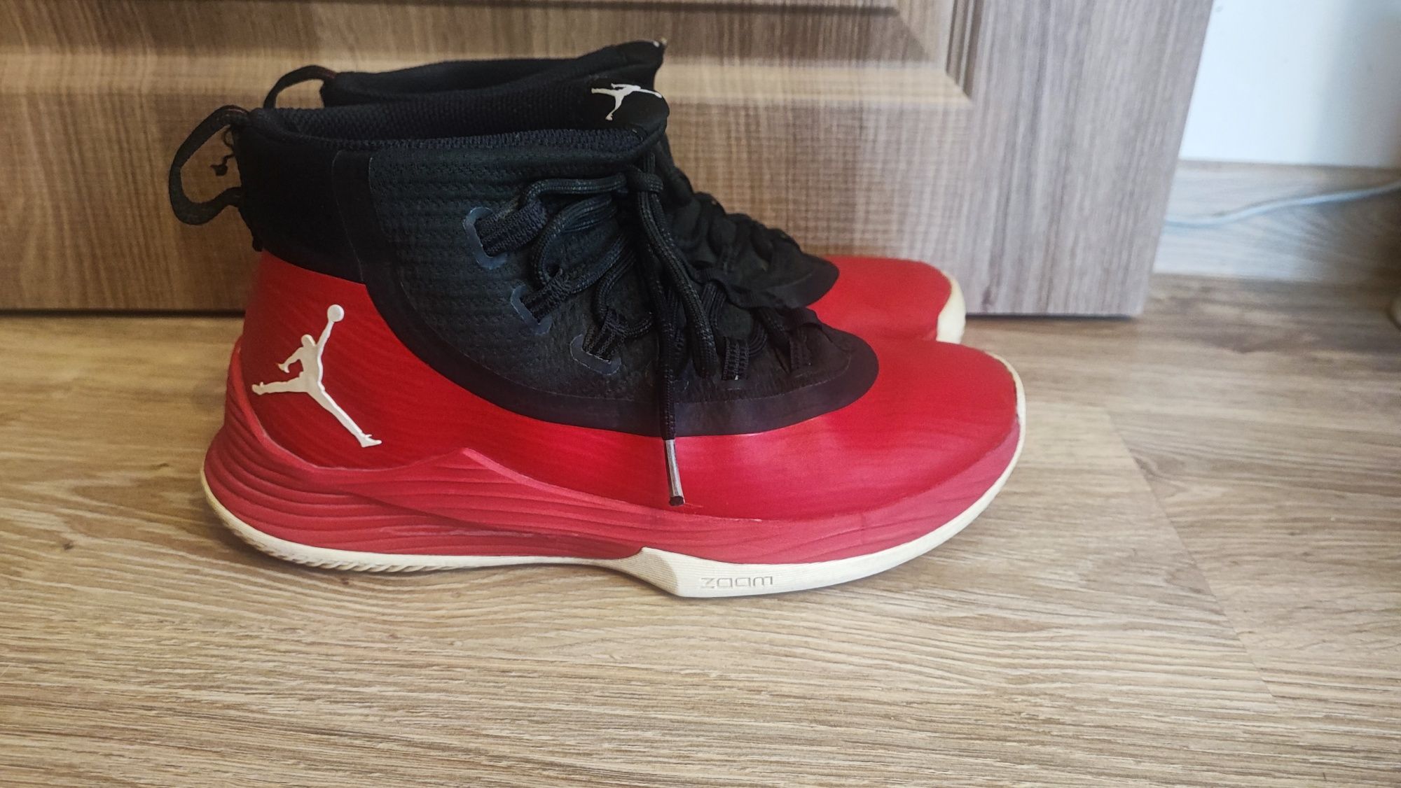 Мъжки маратонки  Air Jordan UK7.5 EUR42