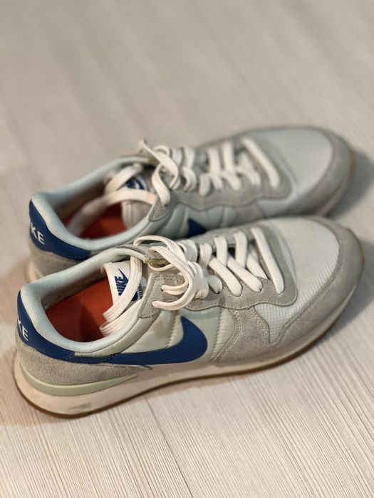 Nike Internationalist