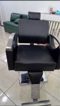 Кресло и камот  парехмахерская для салон красоты. срочно продается