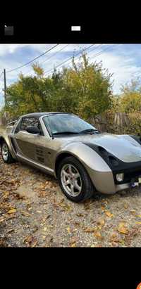 Smart Roadster coupe.