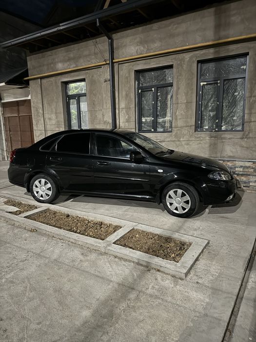 Продается Gentra Lacceti своя