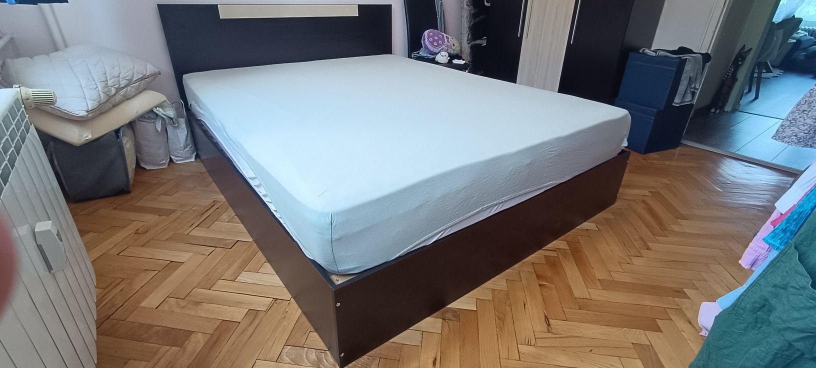 Комплект спално обзавеждане - Гардероб, спалня, скрин