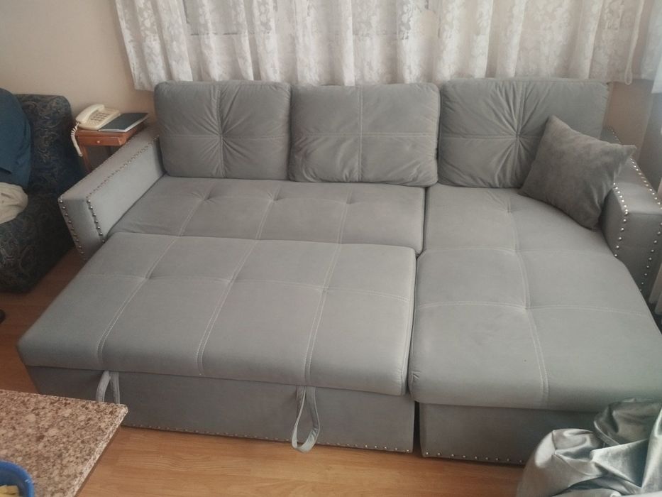 Продавам чисто нов диван