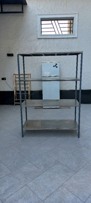 Срочно продаётся стилаж