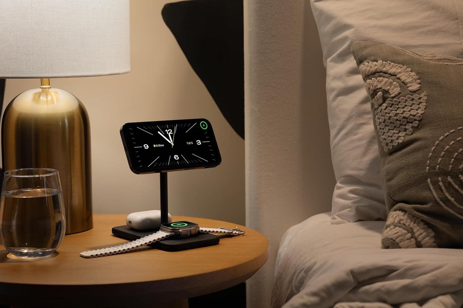 Беспроводная зарядная станция Twelve South HiRise 3 Deluxe 3 в 1