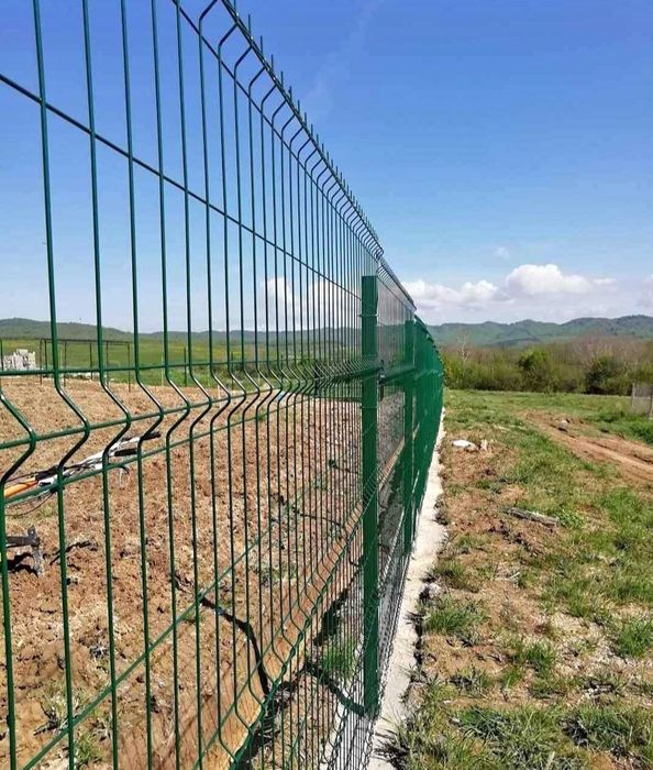 Vând garduri din plasa bordurata