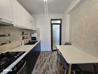 Apartament 2 camere – la doi pași de mare, cu parcare privată