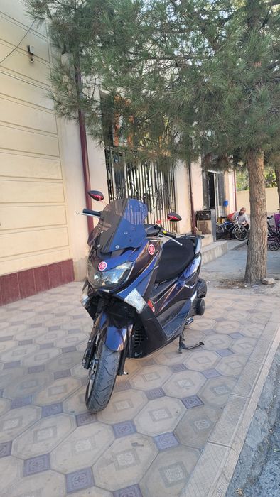 YAMAHA N MAX I срочно сотилади