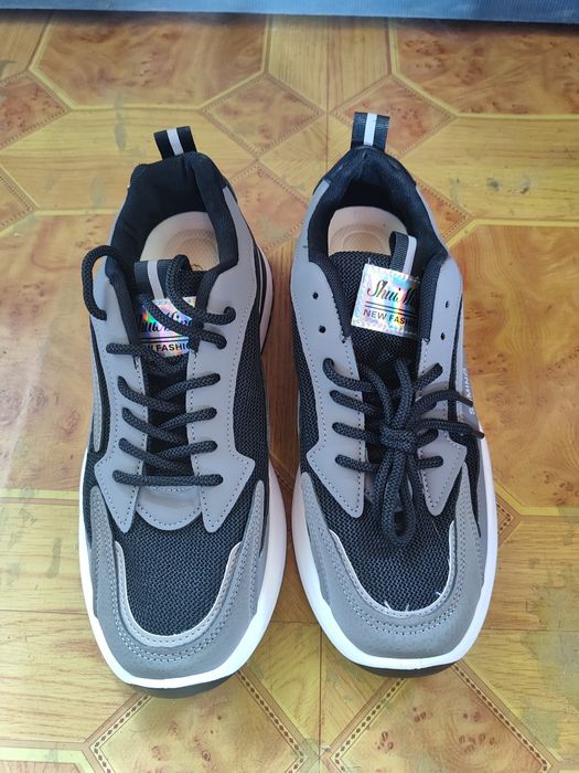 Продам новую обувь!