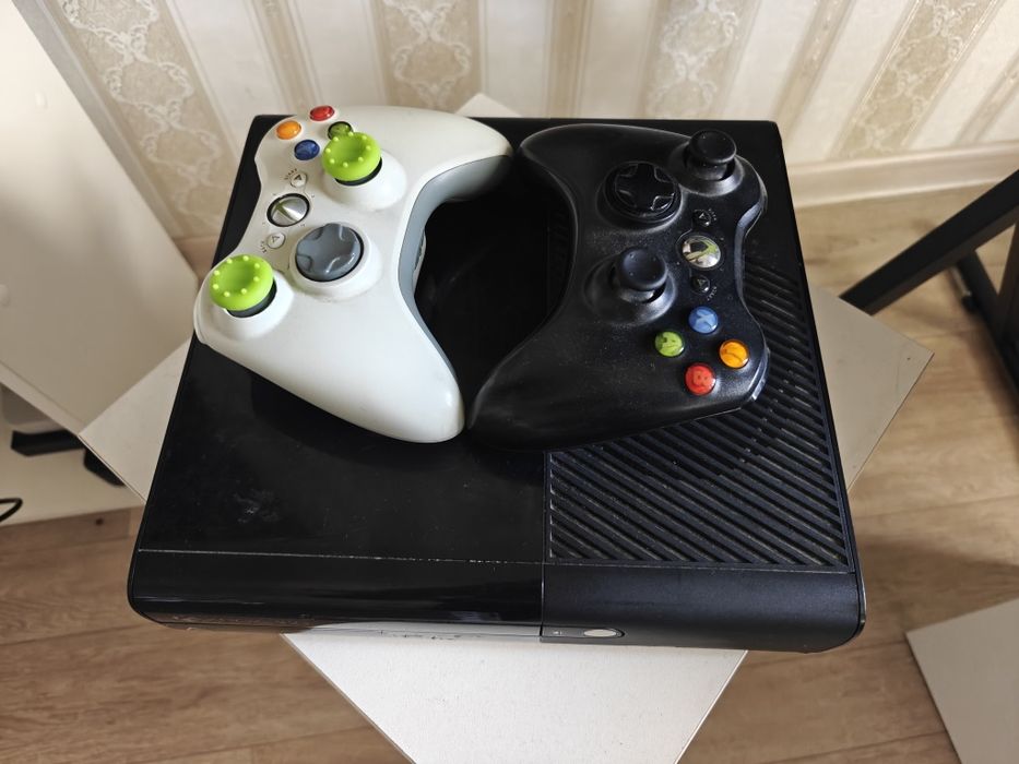 Xbox 360 freeboot прошитый 250 GB около 30 игр