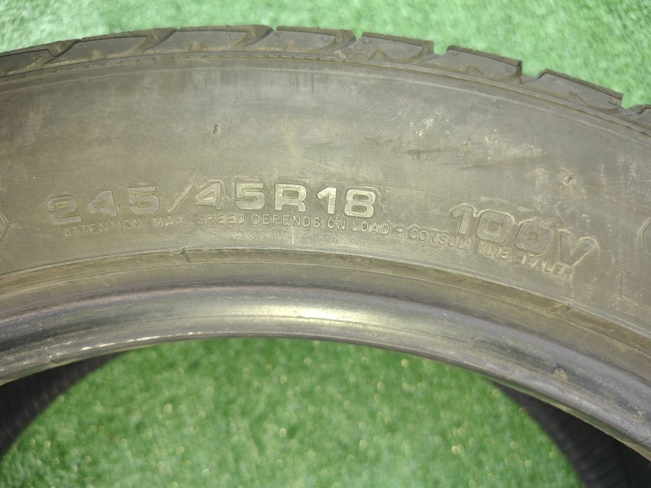 Anvelope good year iarna 245.45.18 ultragrip 8 m+s